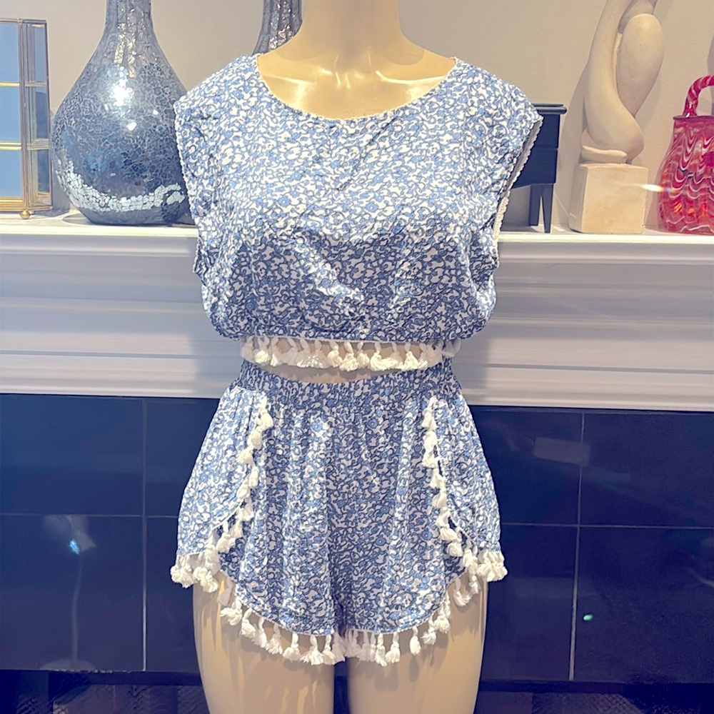 L’ATISTE- Blue Floral Two-Piece Set with Tassels size M, S - Picture 2 of 7